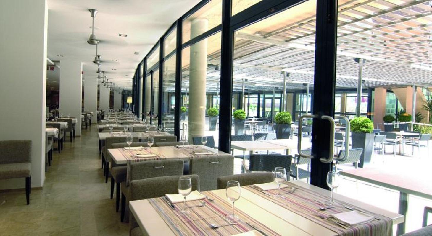 奥利威尔斯欧特斯酒店 El Perelló 外观 照片